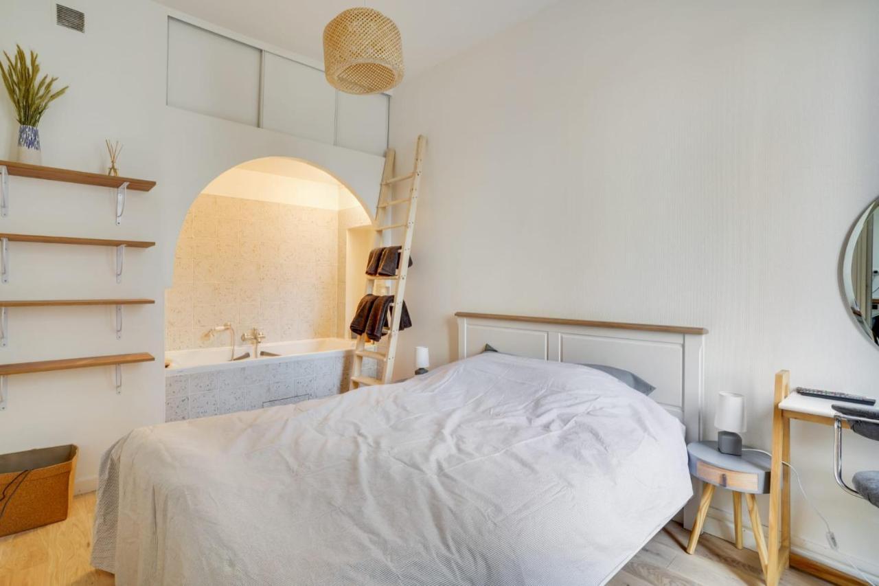 Appartement Charmant Entierement Equipe Ивры-Сур-Сеине Экстерьер фото